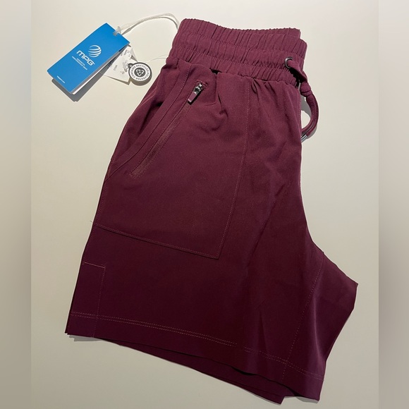 MPG Shorts - Picture 3 of 4